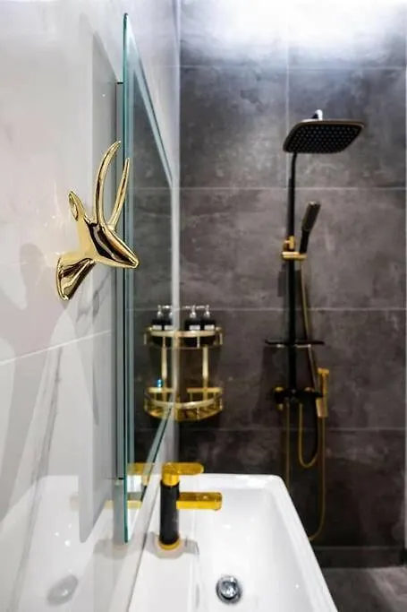 Jovial Premium Dreamhouse 4Room 8Pax@Near Iconcity Bukit Mertajam 0*,  Malaysia
